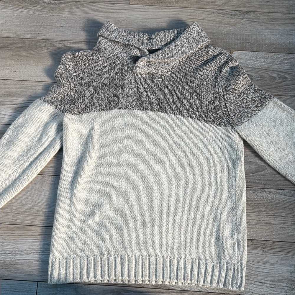 Boys Gray and White Sweater
